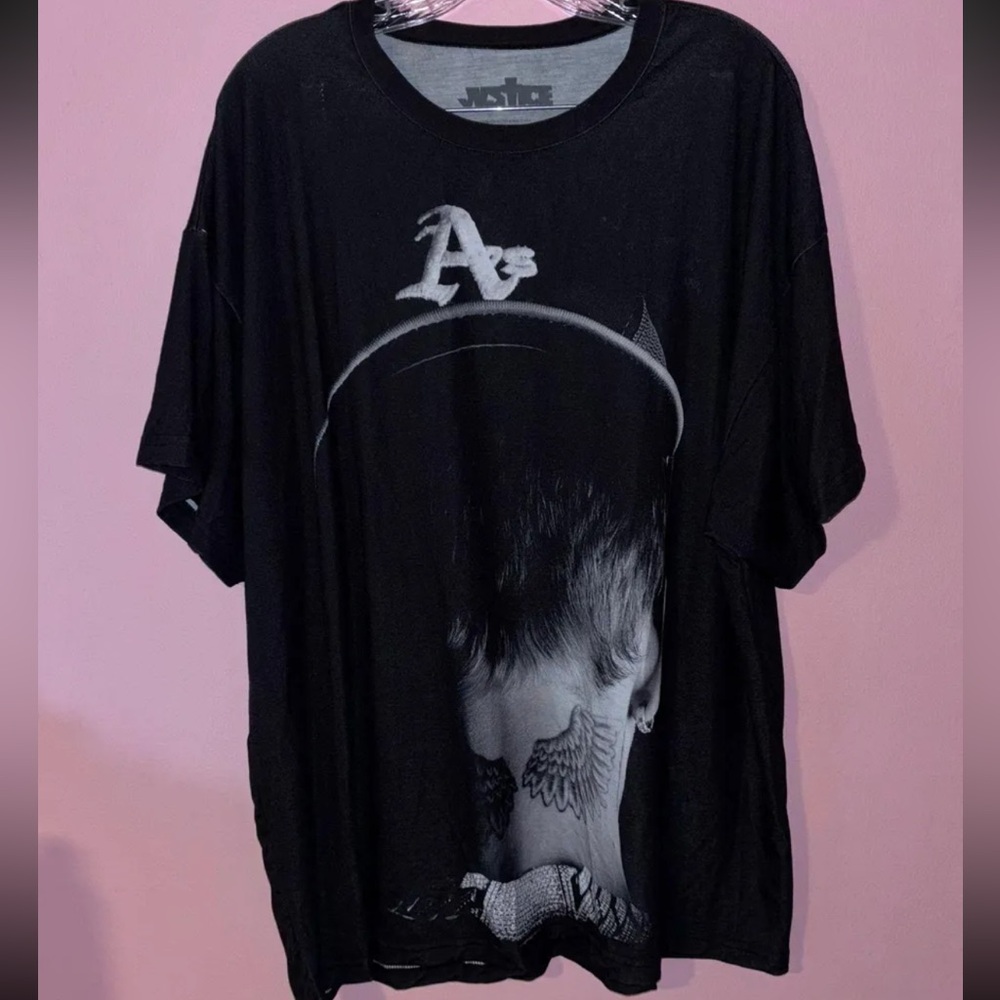 Justin Bieber tour merch